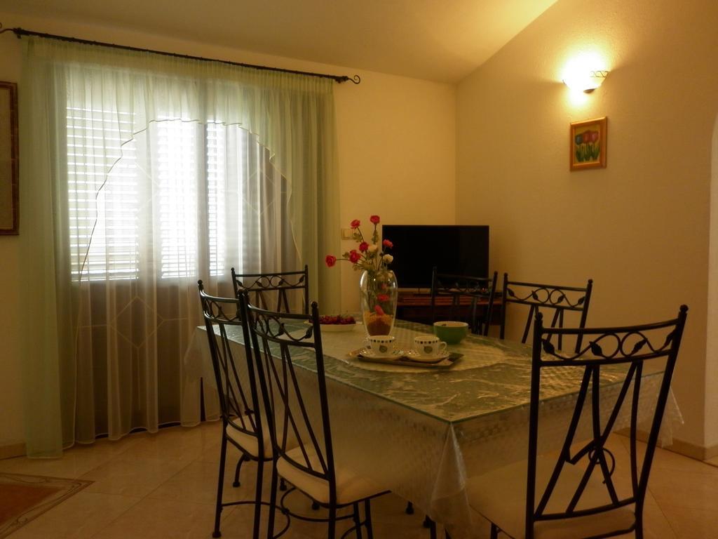 Apartments Ivona 2 Trogir Exterior foto