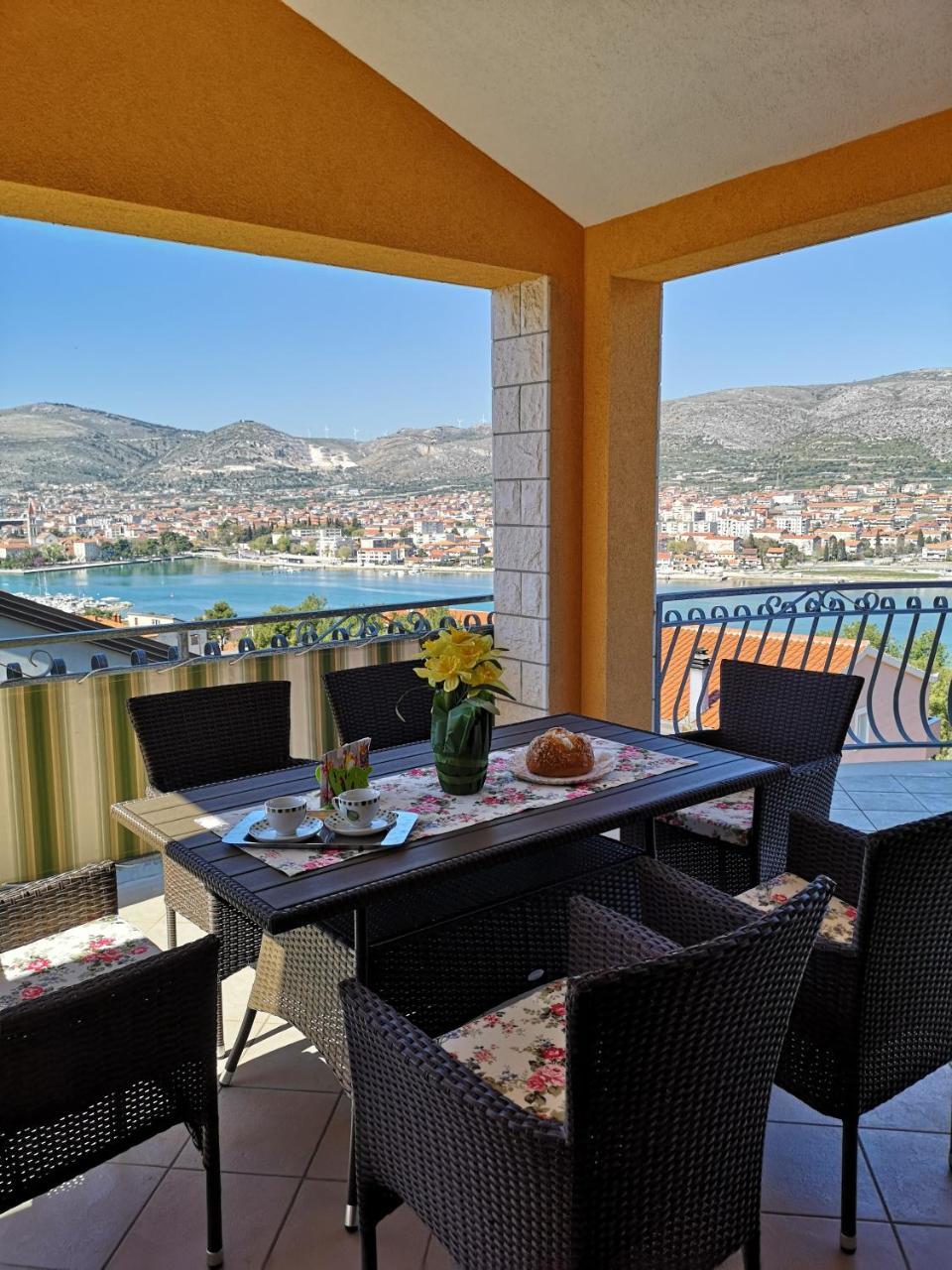 Apartments Ivona 2 Trogir Exterior foto