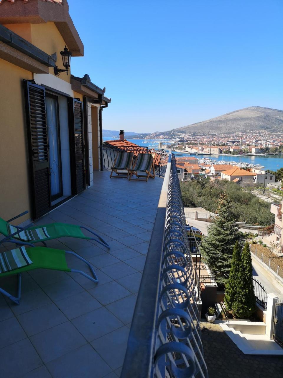Apartments Ivona 2 Trogir Exterior foto
